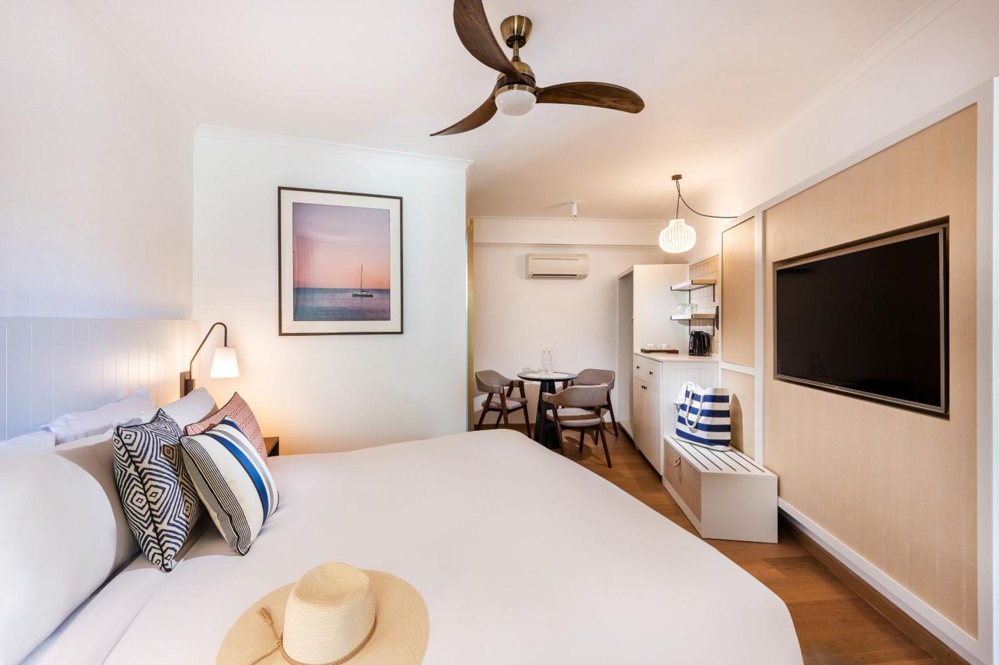 Mantra Club Croc Hotel Airlie Beach Eksteriør billede