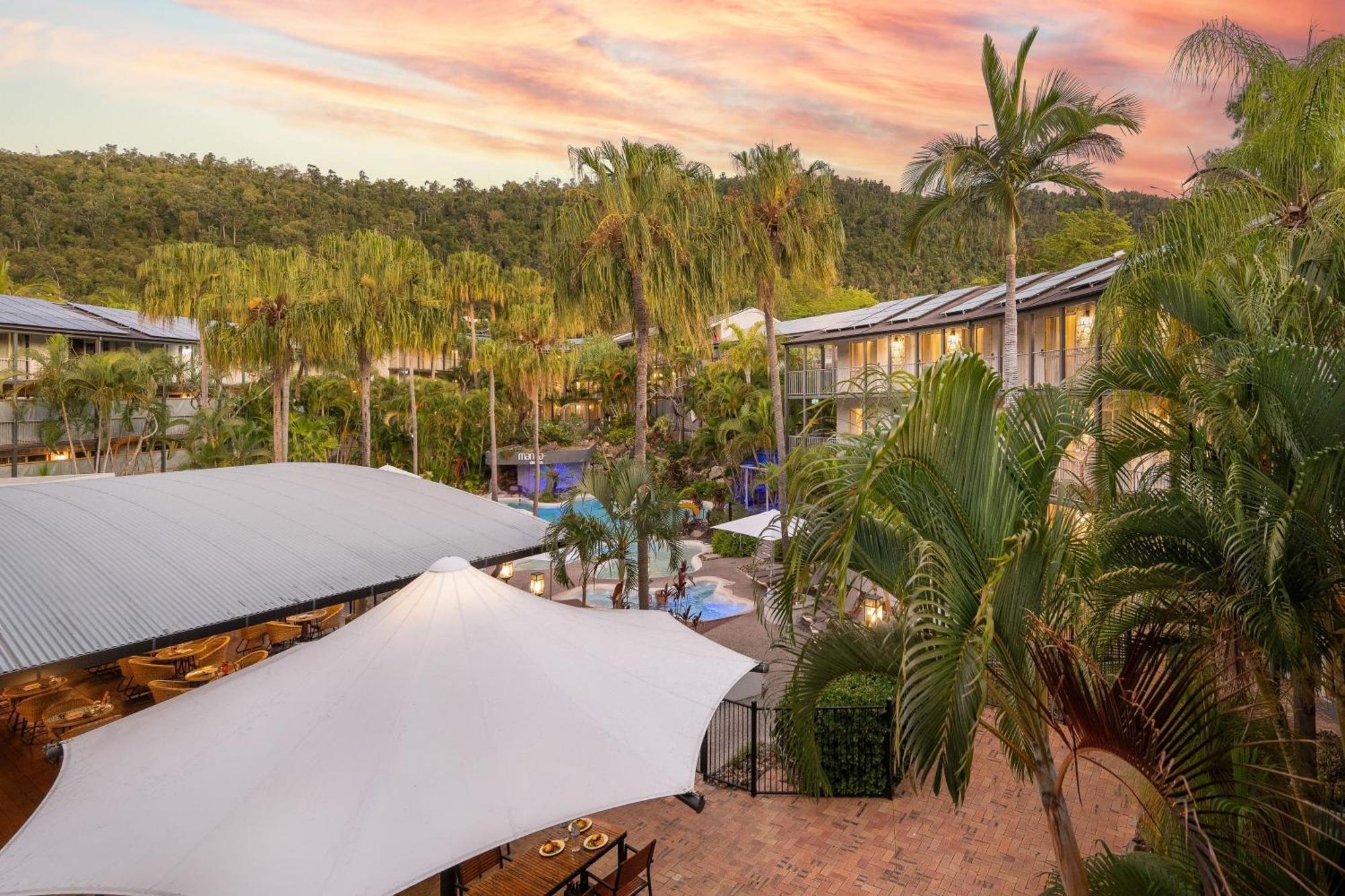 Mantra Club Croc Hotel Airlie Beach Eksteriør billede